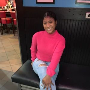 Meet your Posher, Alison